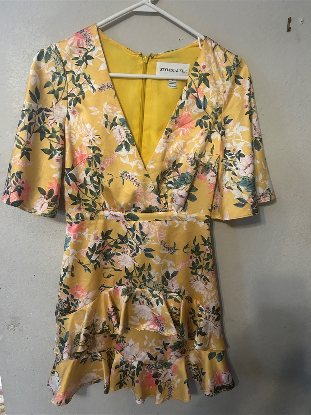 Stylestalker Yellow Floral V-Neck Ruffle Mini Dress